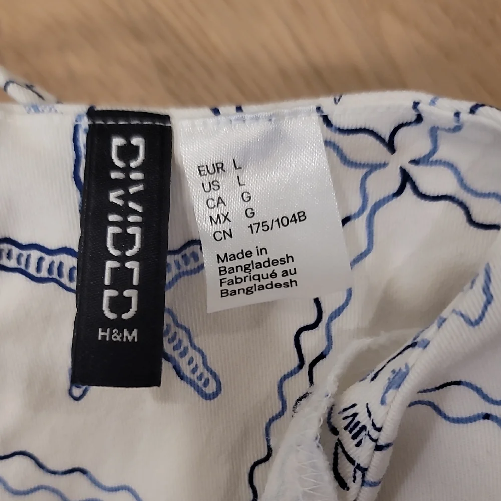 H&M Dress with Blue Shell Pattern - Picture 3 of 5